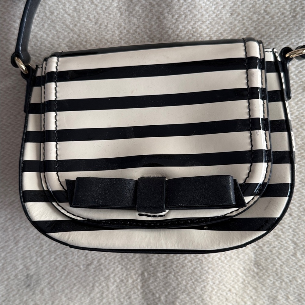 Kate Spade Cream Embossed Handbag